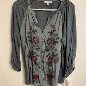 Sonoma embroidered top XL
